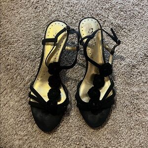 Richard Tyler Black and Gold Heels